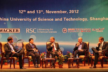 少妇白洁
院长刘昌胜参加小型讨论会